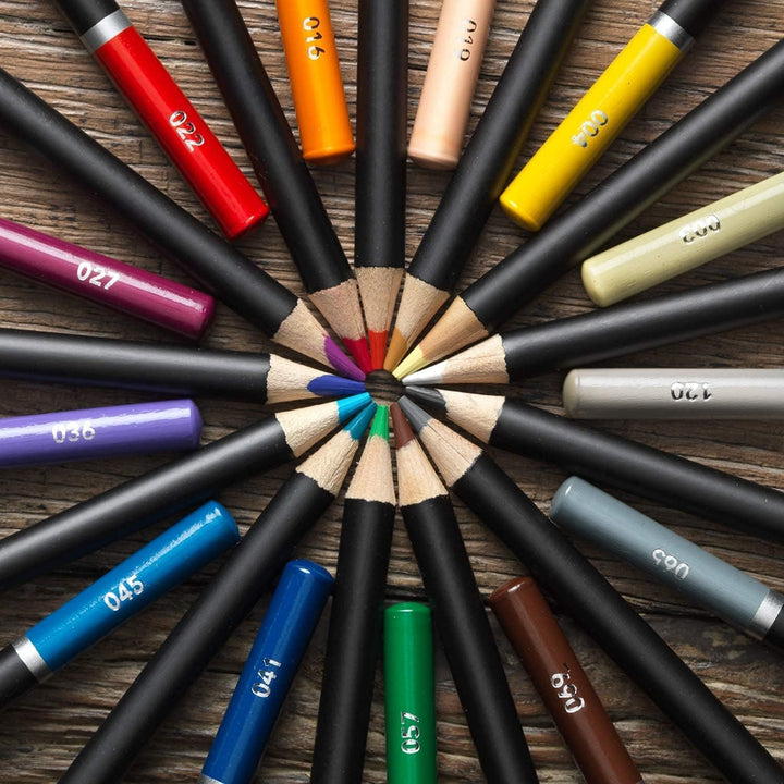 120 Piece Coloured Pencil Zip-Up Set & 2 Sketchbooks Artist Bundle